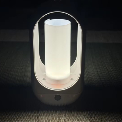 Goede prijs. 15*8*7cm Grootte USB Oplaadbaar UV muggenverdelgingslamp Insectenmoesverdelgingslamp Nachtlicht met plakbord online