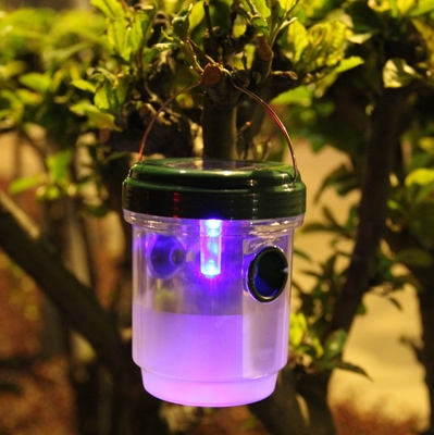 Goede prijs. Buitenzonne-energie hangende vliegval met ABS-plasticmateriaal en G.W/N.W. 3,5 kg/4,5 kg online